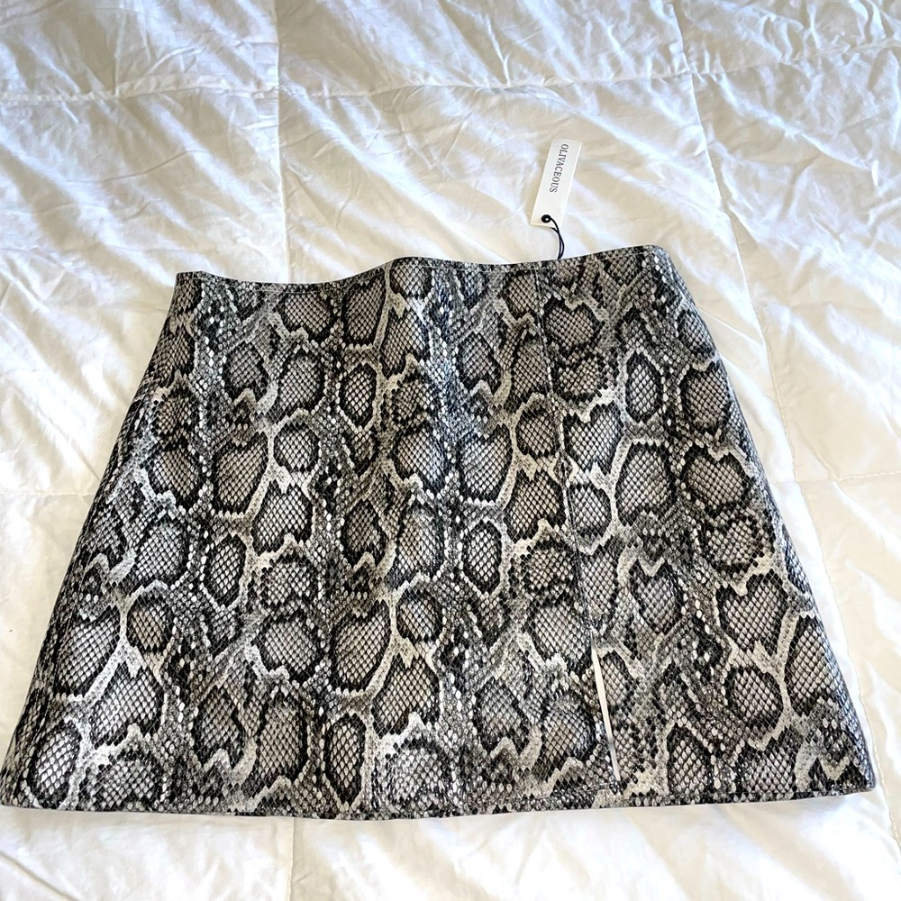 OLIVACEOUS Snakeskin Faux Leather Skirt - M (NWT)